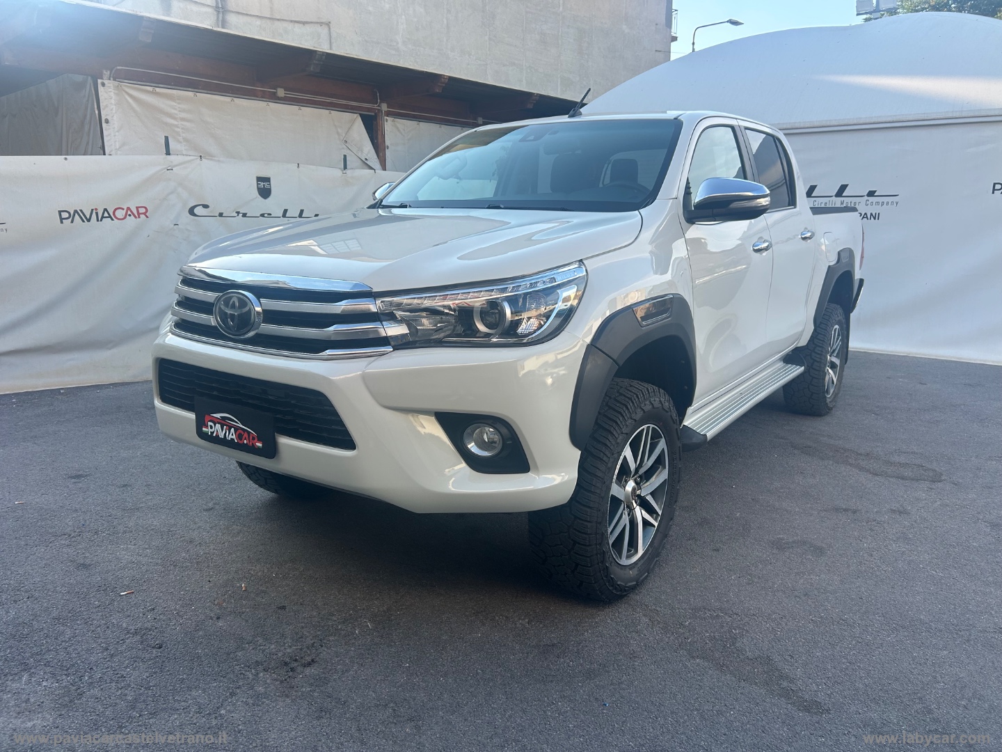 Hilux 2.4 D-4D 4WD 4p. DC Comfort - immagine 3