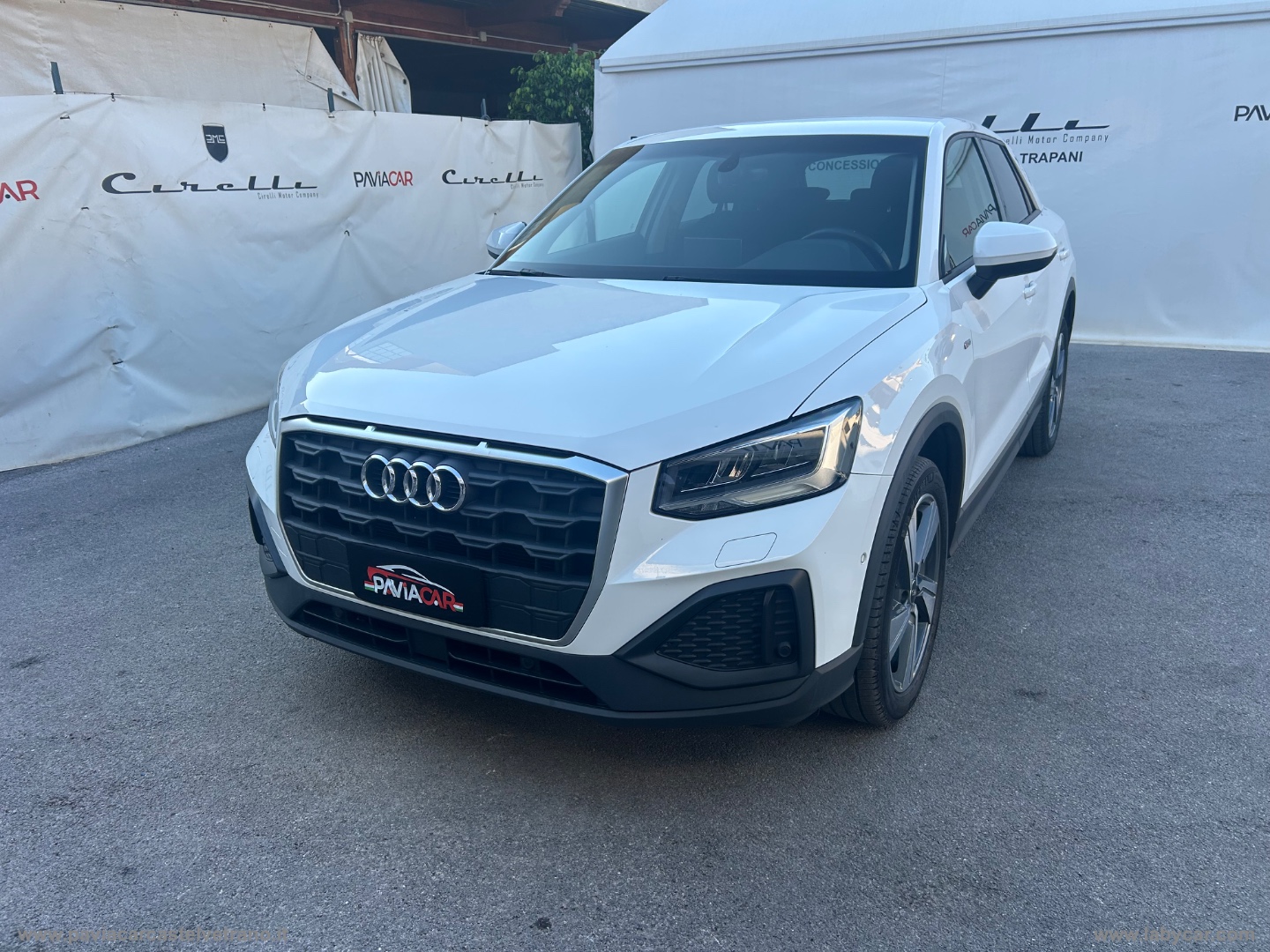Q2 30 TDI S tronic Identity Black - immagine 3