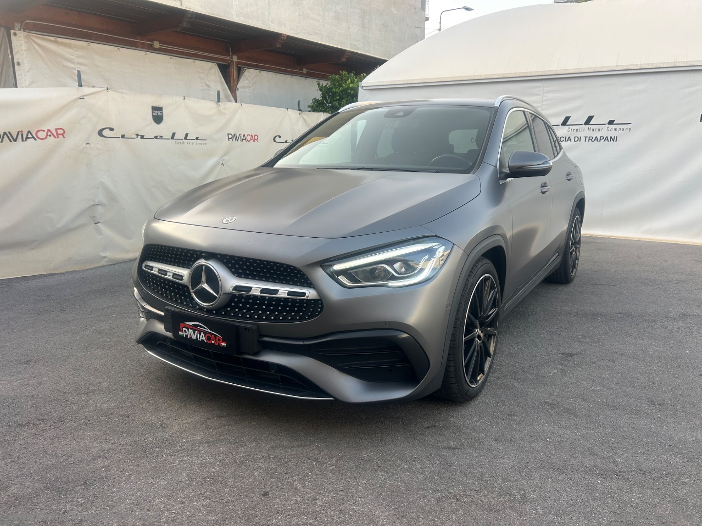 GLA 200 d Automatic 4Matic Premium - immagine 3