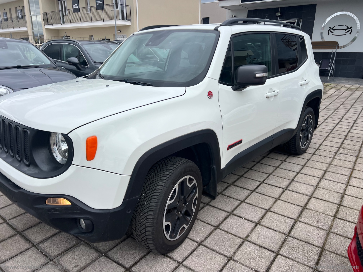 Renegade 2.0 Mjt 170CV 4WD AD.L. Tr.hawk - immagine 3