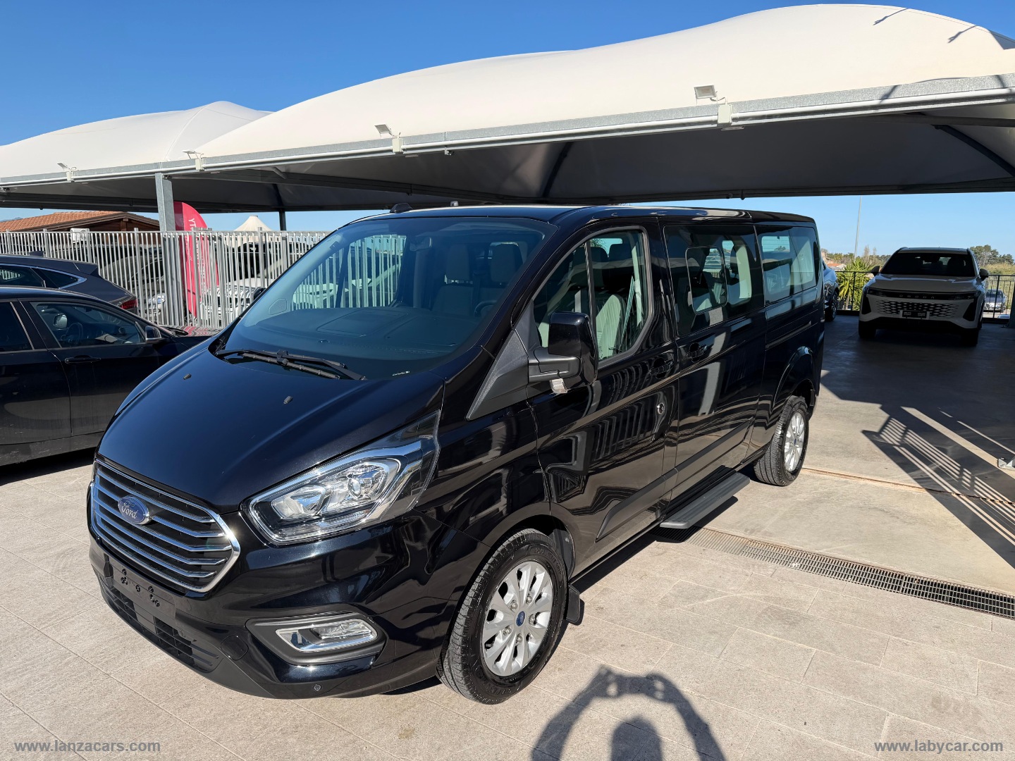 Tourneo Custom 320 2.0 TDCi 105 PL Trend - immagine 3