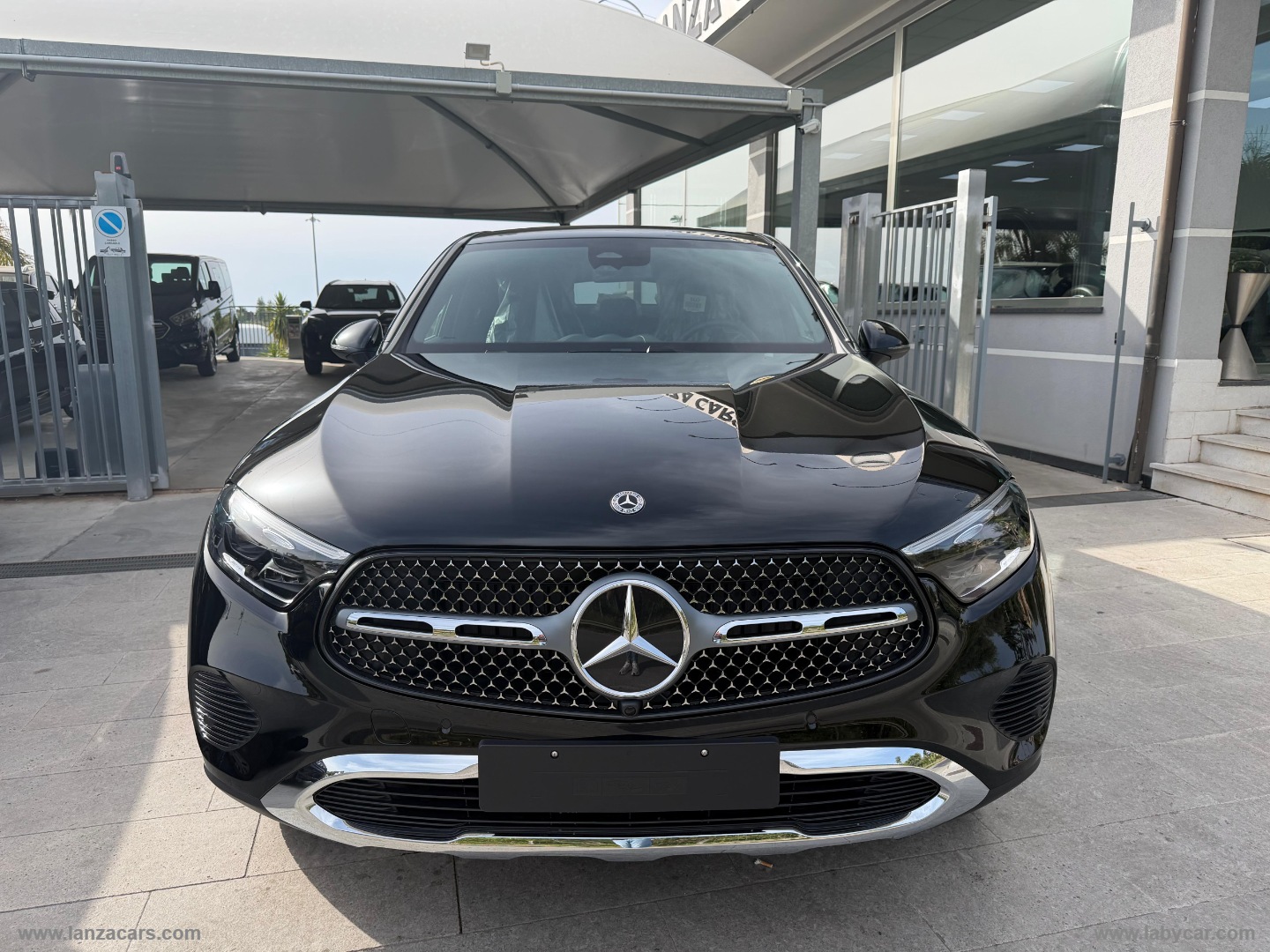 GLC 220 d 4Matic Coupé Advanced - immagine 3