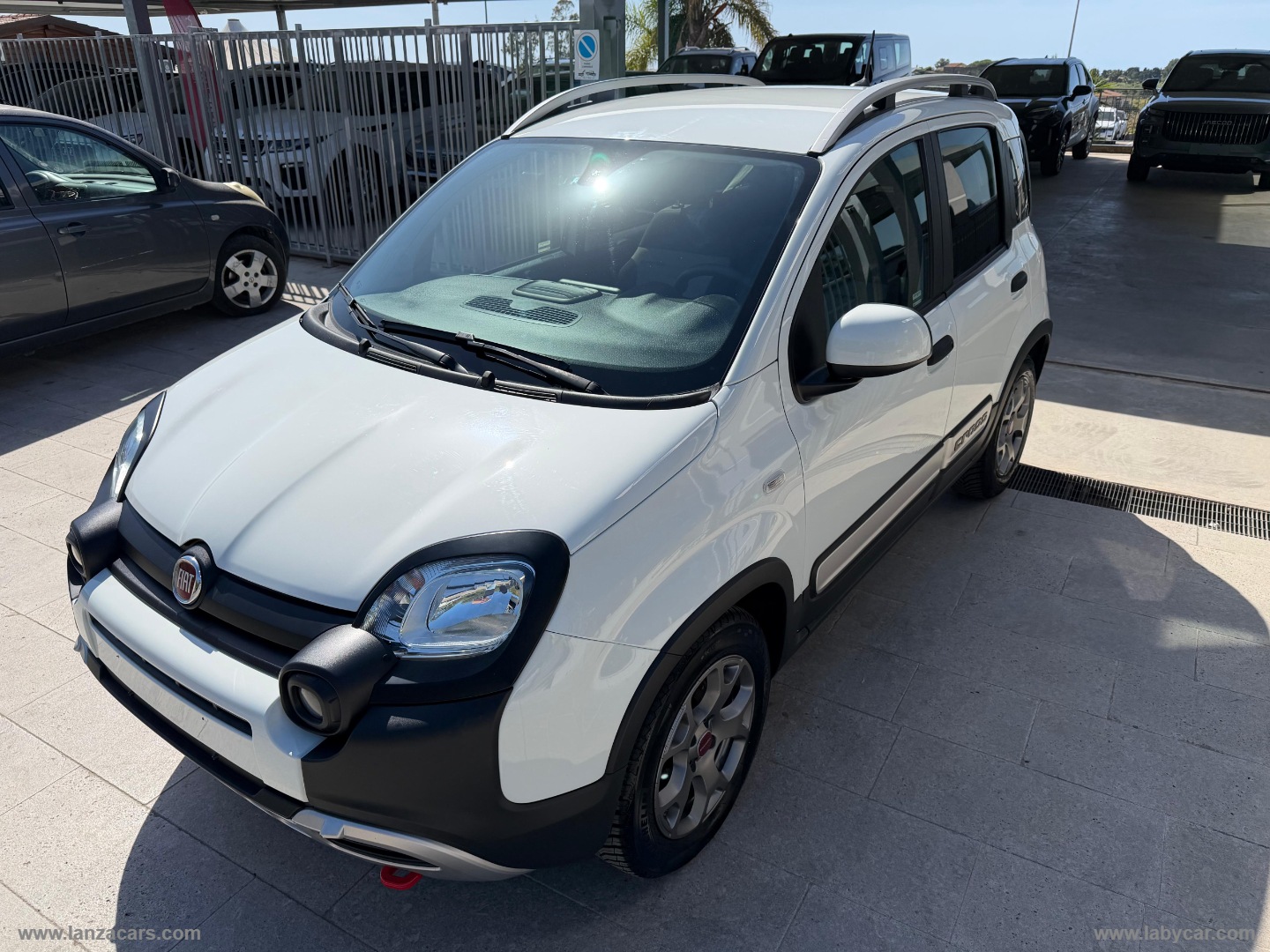 Panda 1.0 FireFly S&S Hybrid City Cross - immagine 3