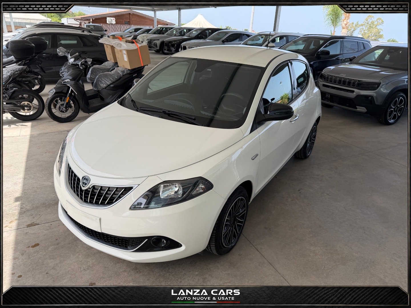 Ypsilon 1.0 FireFly 5p.S&S Hybryd Gold - immagine 3