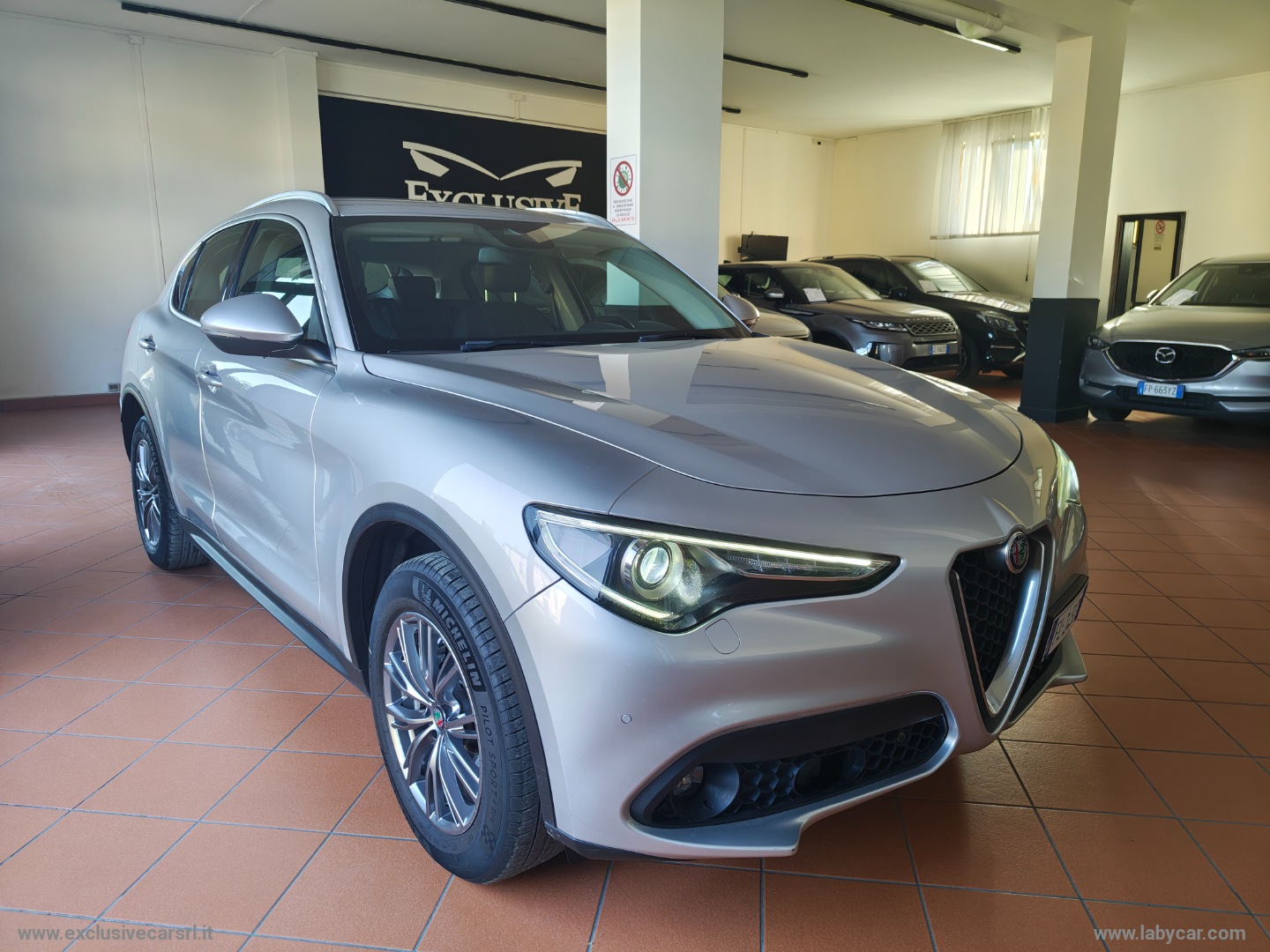 Stelvio 2.2 T.diesel 180 CV AT8 Q4 Exec. - immagine 3