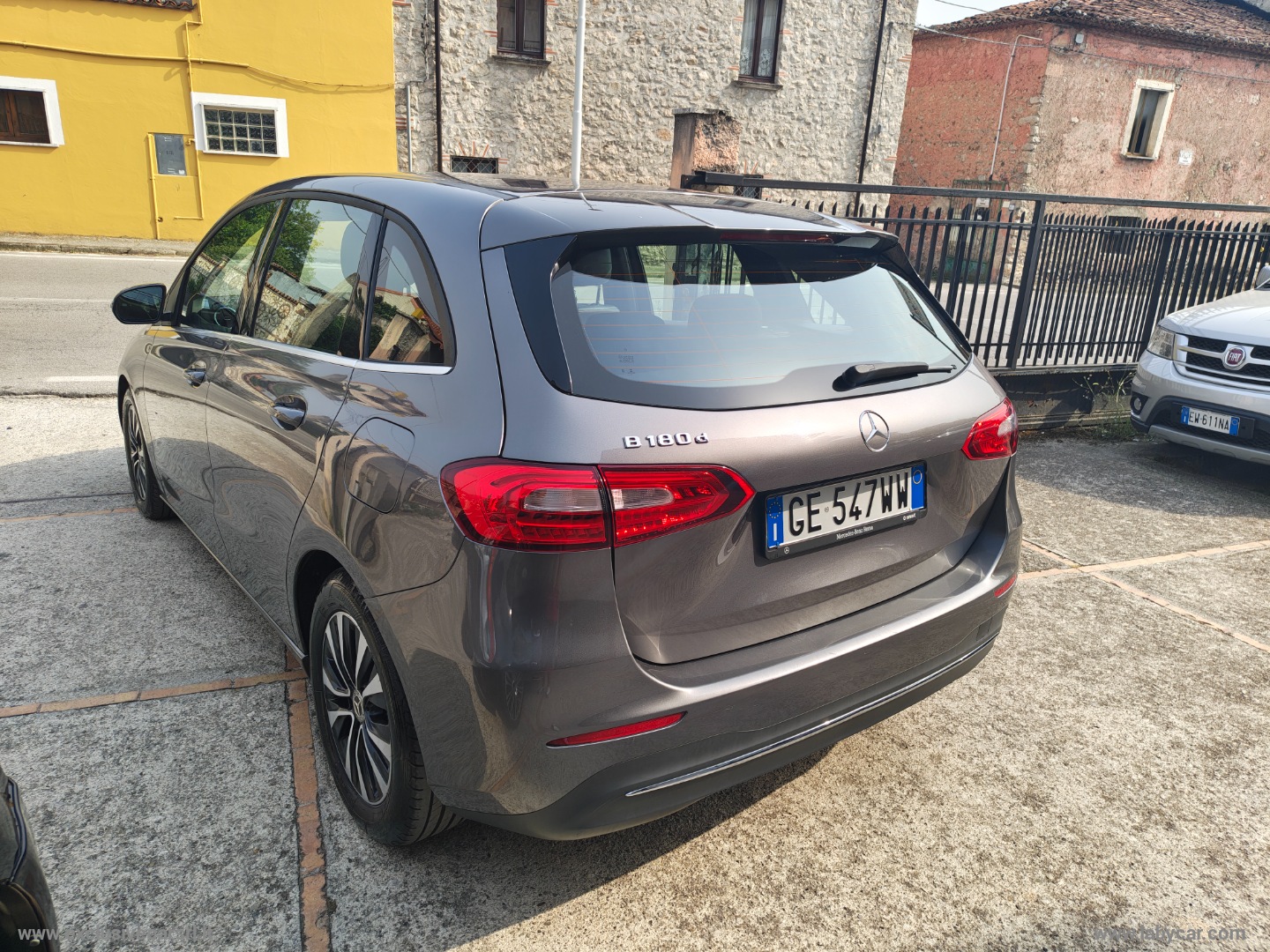 B 180 d Automatic Executive - immagine 3