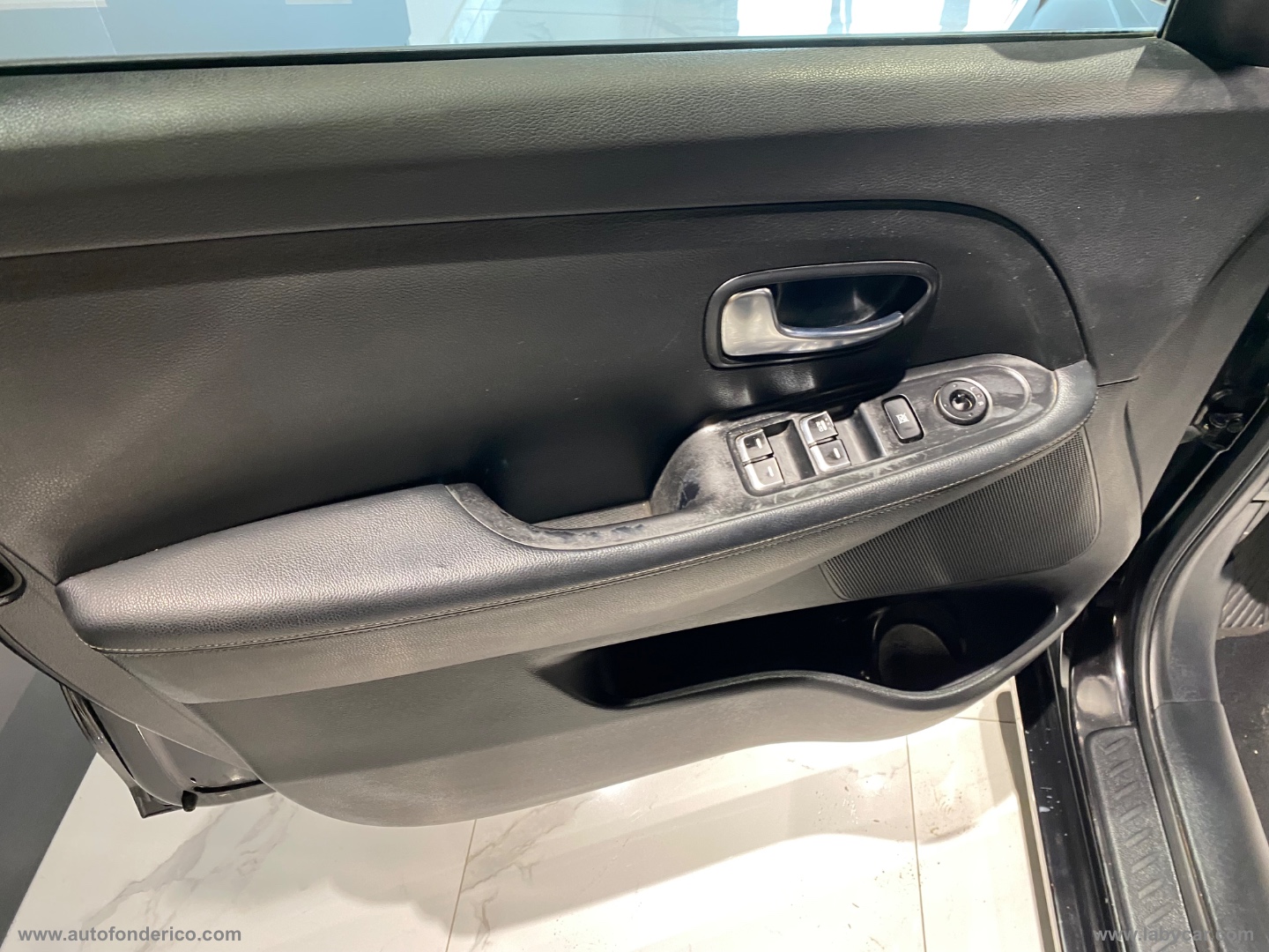 Carens 1.7 DIESEL 7 POSTI - immagine 3