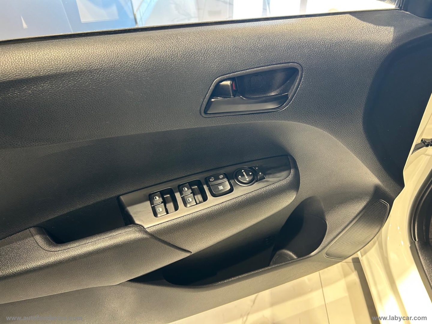 Picanto 1.0 12V 5p. X Line - immagine 3