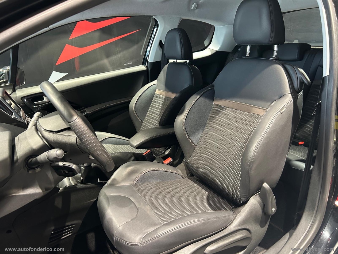 208 1.6 e-HDi 92 CV 3p. Allure - immagine 3