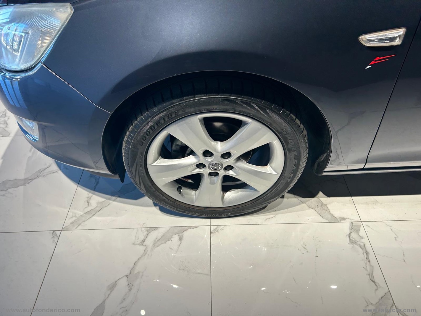 Astra 1.4 100 CV 5p. Cosmo - immagine 3