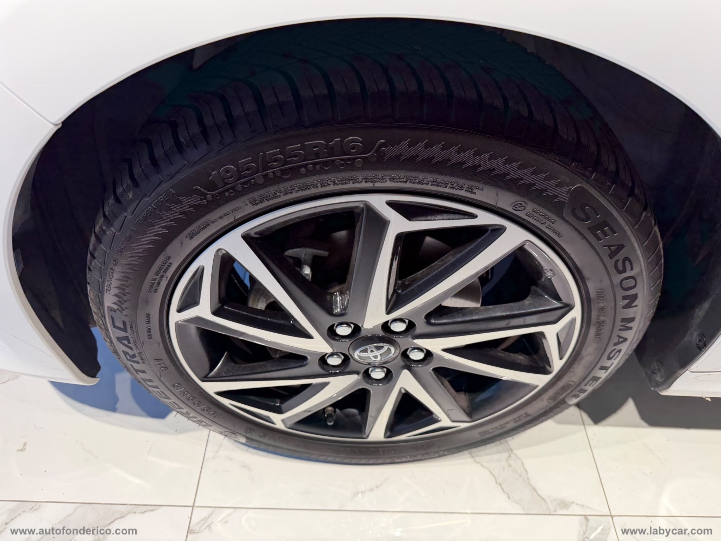 Yaris 1.0 5p. Active - immagine 3