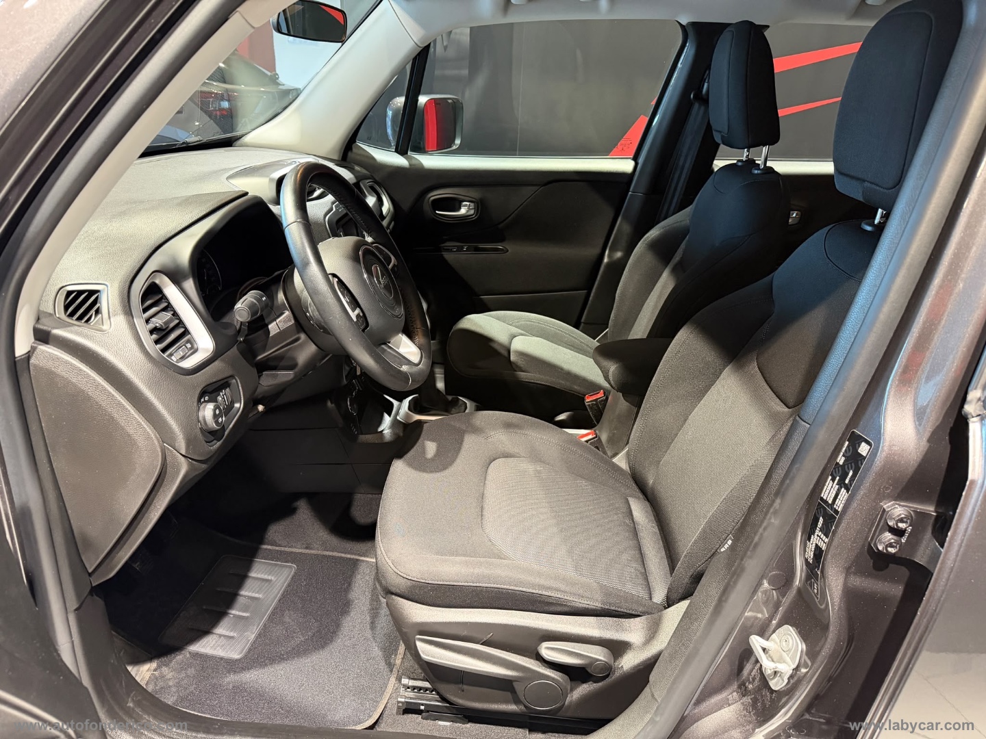 Renegade 2.0 Mjt 140 CV 4WD AD.Longitude - immagine 3