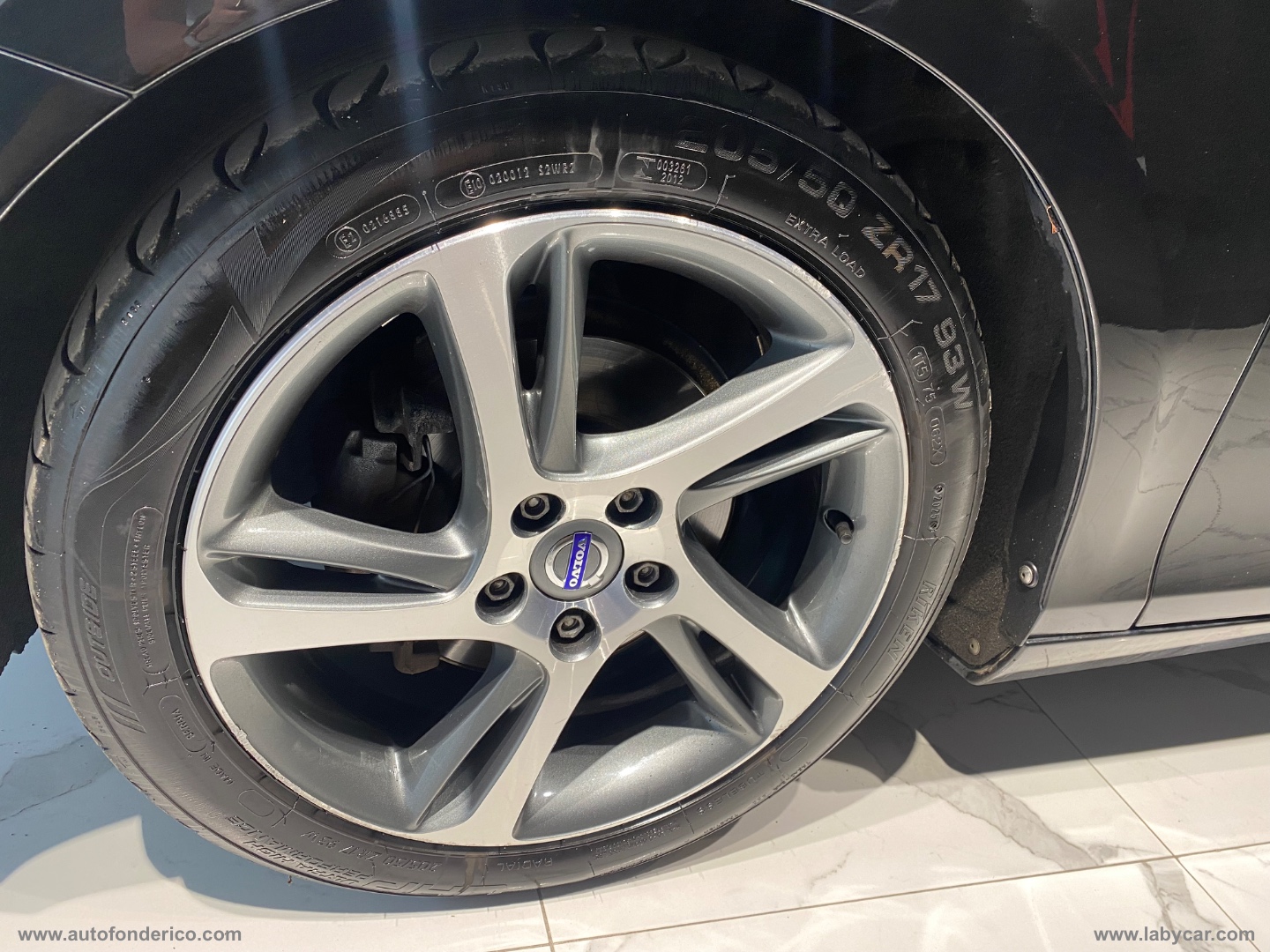 V40 Cross Country D2 1.6 Kinetic - immagine 3