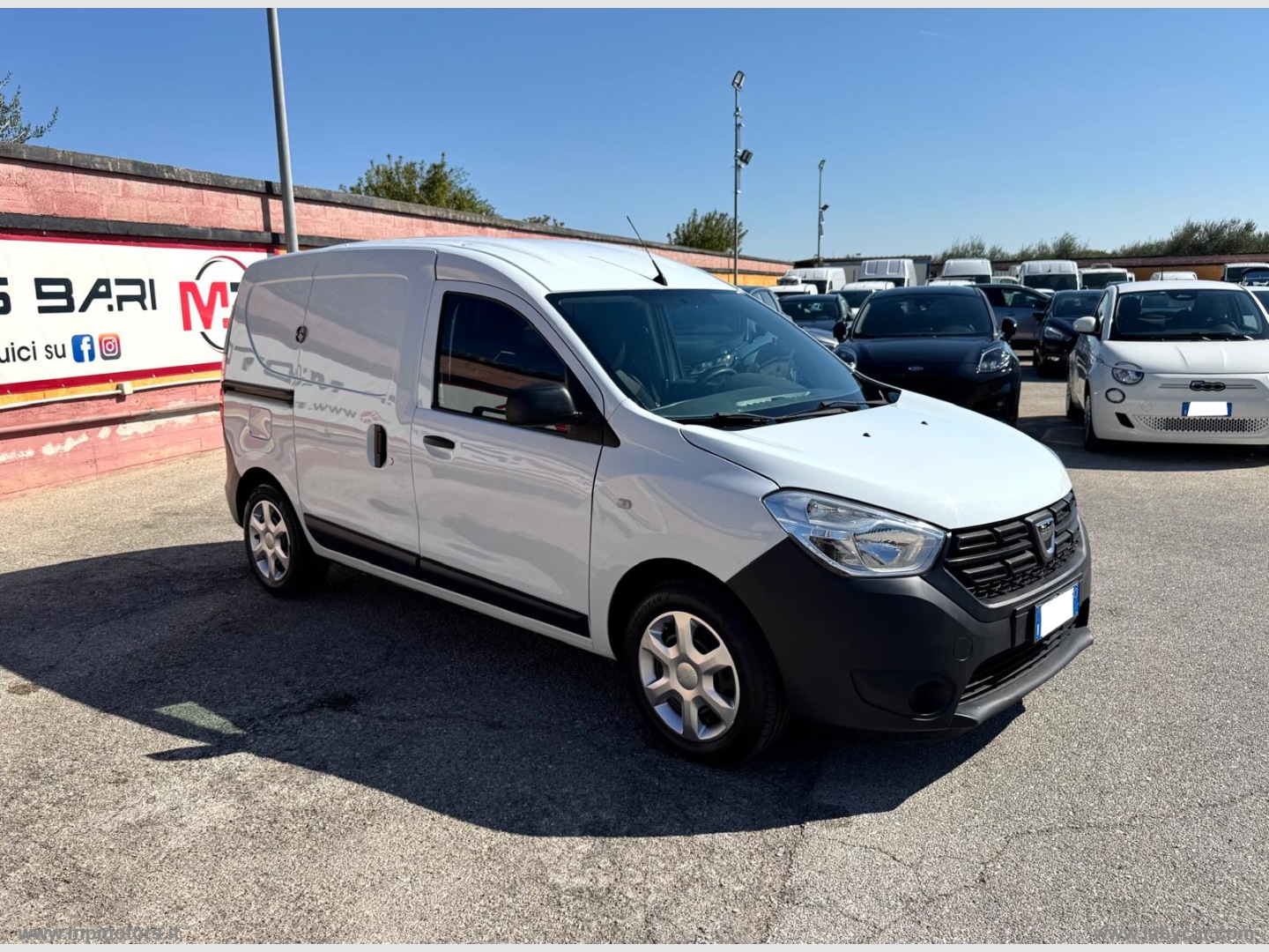 DOKKER CARGO 1.6 110 CV GPL - immagine 3