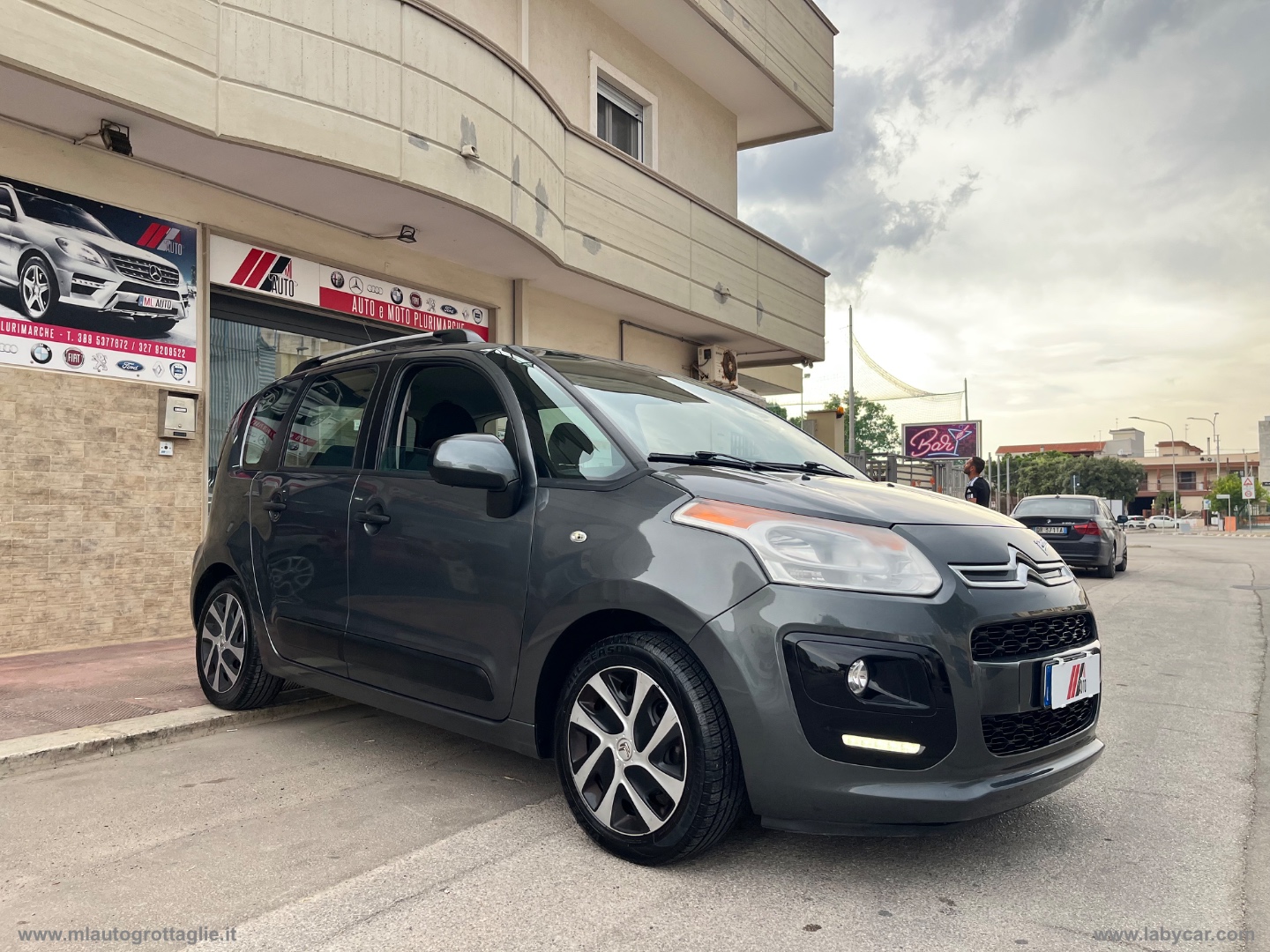 C3 Picasso 1.6 HDi 90 Exclusive - immagine 3