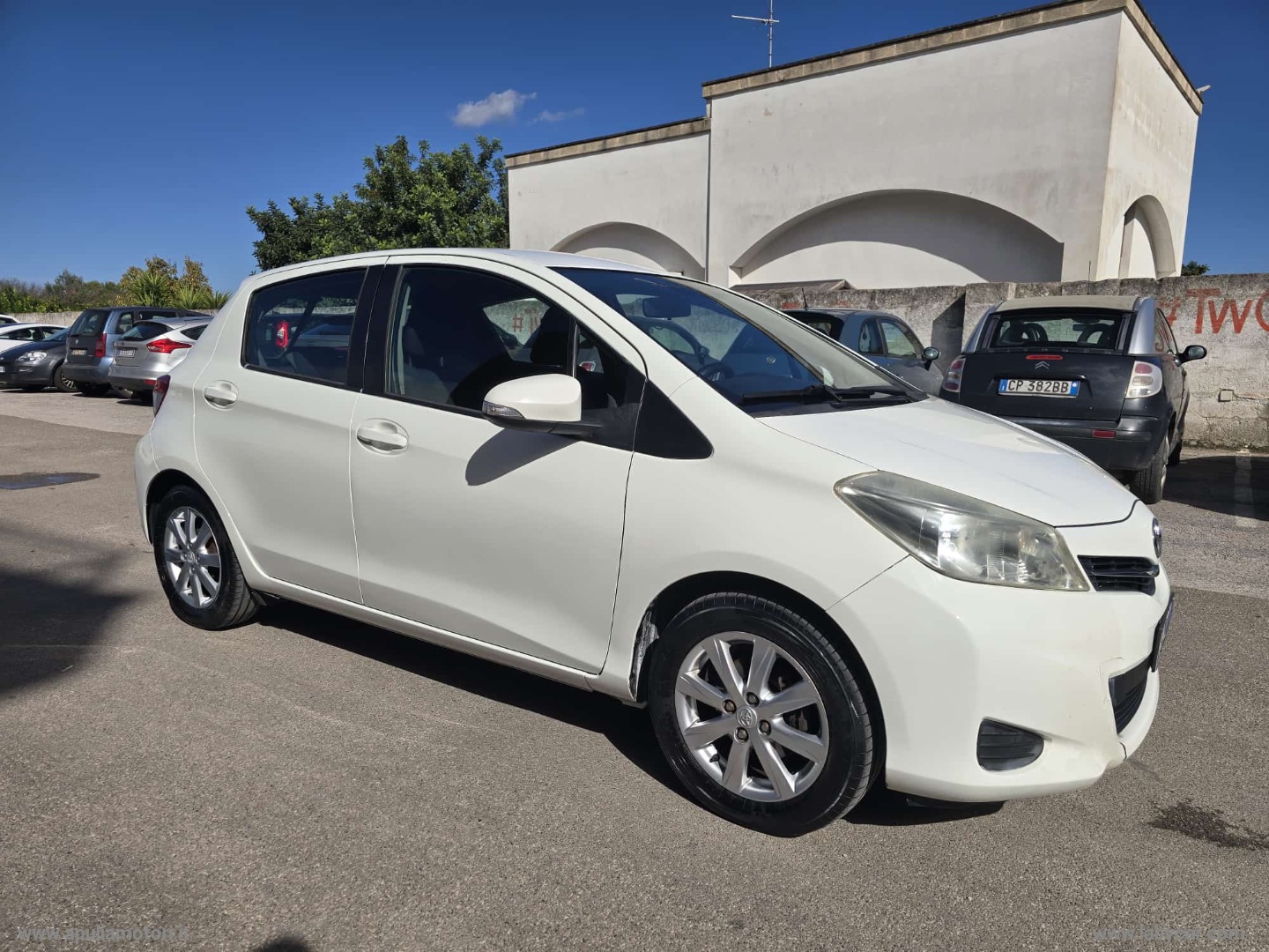 Yaris 1.0 5p. Lounge - immagine 3