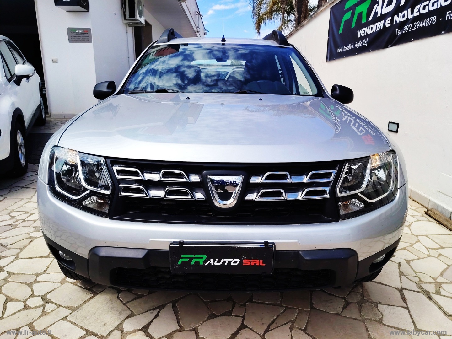 Duster 1.6 110 CV 4x2 Lauréate - immagine 3