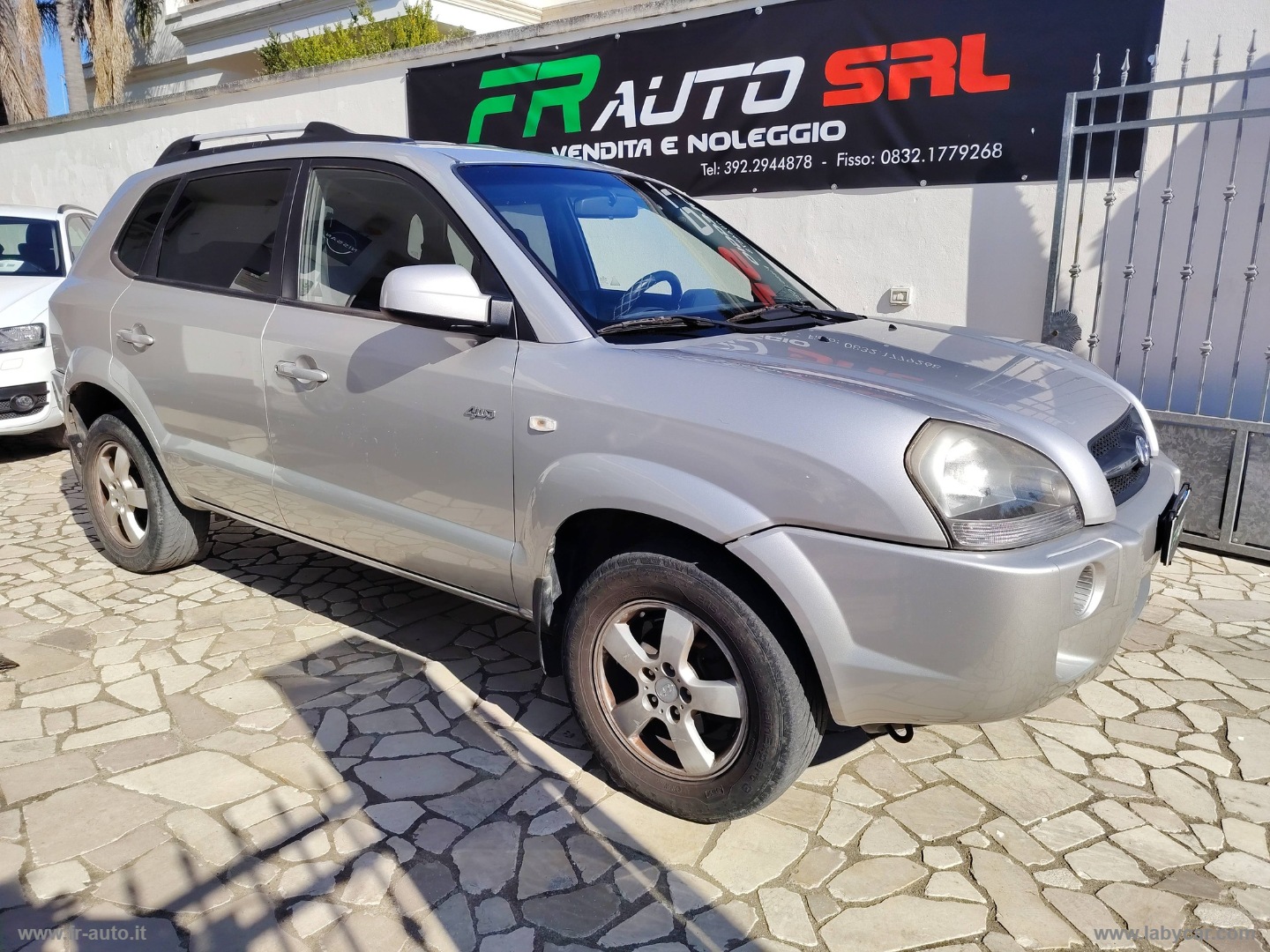 Tucson 2.0 CRDi VGT Active - immagine 3