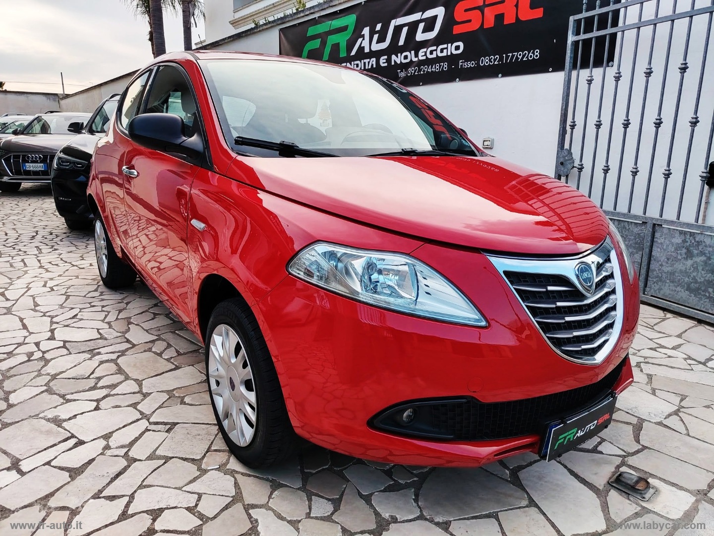Ypsilon 1.2 69 CV 5p. GPL Ecochic Gold - immagine 3