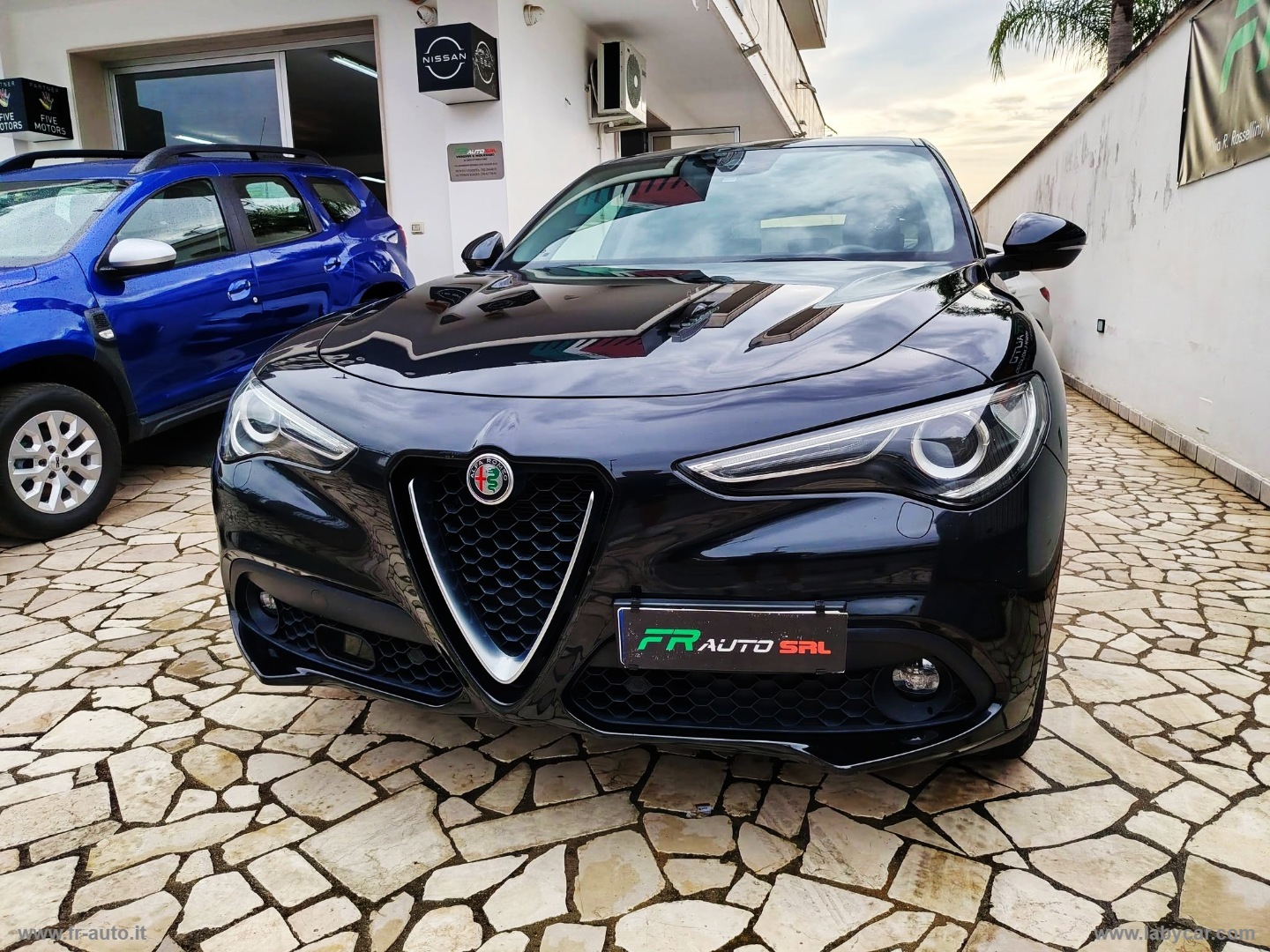 Stelvio 2.2 T.diesel 190 CV AT8 Q4 BUSINESS - immagine 3