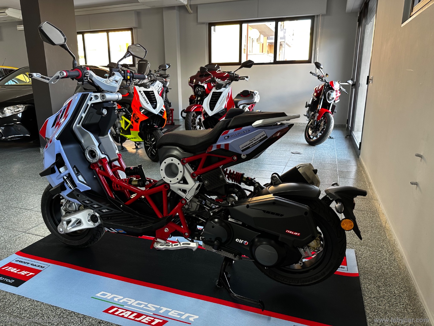 DRAGSTER 300 TEAM GREASINI MOTO2 - immagine 3