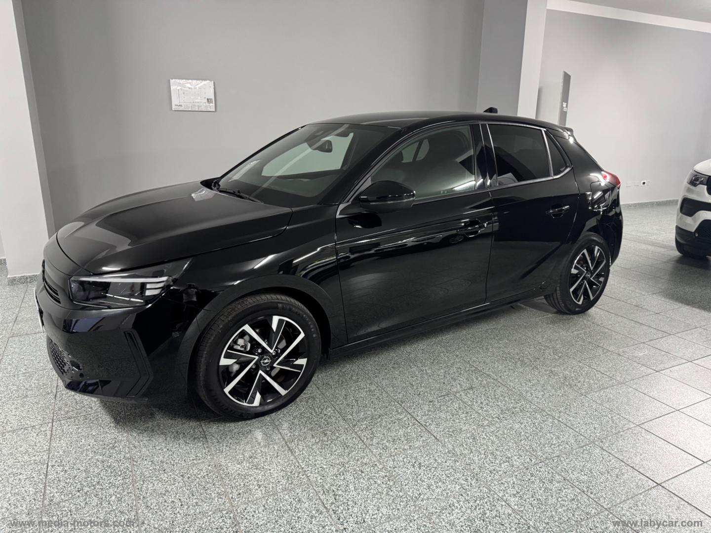Corsa 1.2 100 CV GS - immagine 3