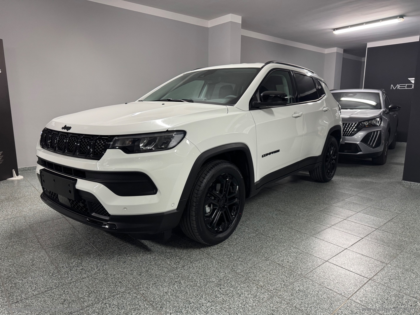 Compass 1.3 T4 2WD Night Eagle - immagine 3