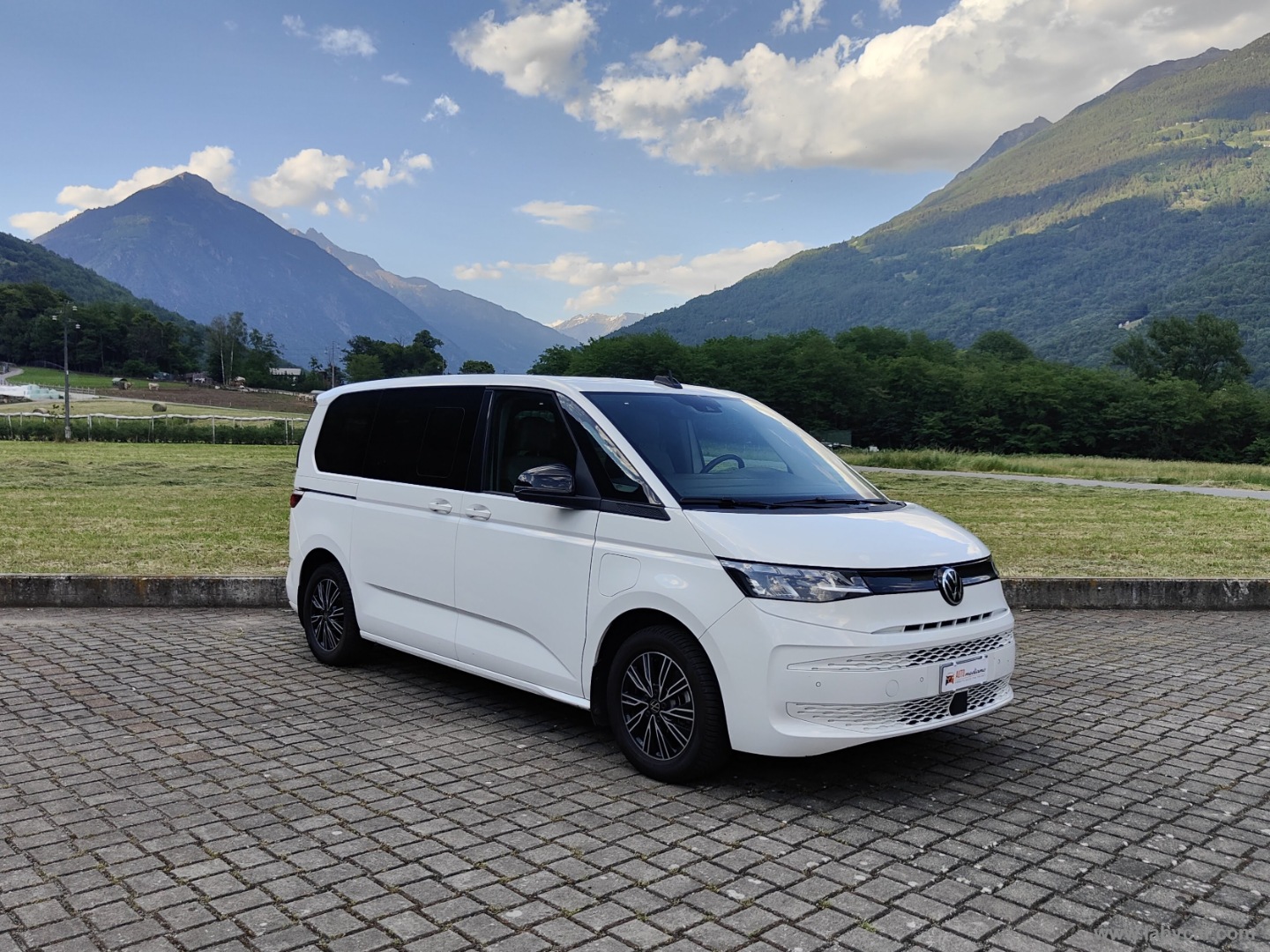 Multivan 1.4 TSI eHybrid Life GARANZIA VW - immagine 3