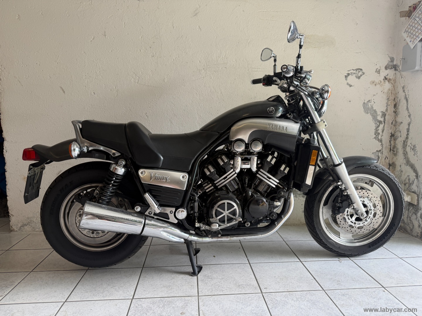 VMAX 1200 - immagine 3
