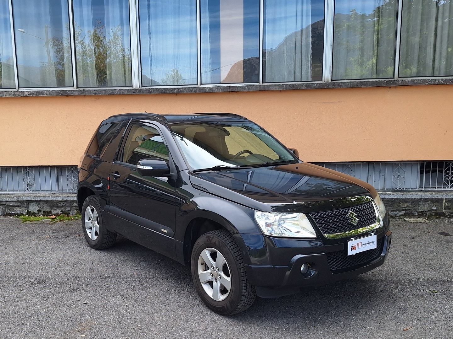 Grand Vitara 1.6 16V 3p. 4X4 - immagine 3