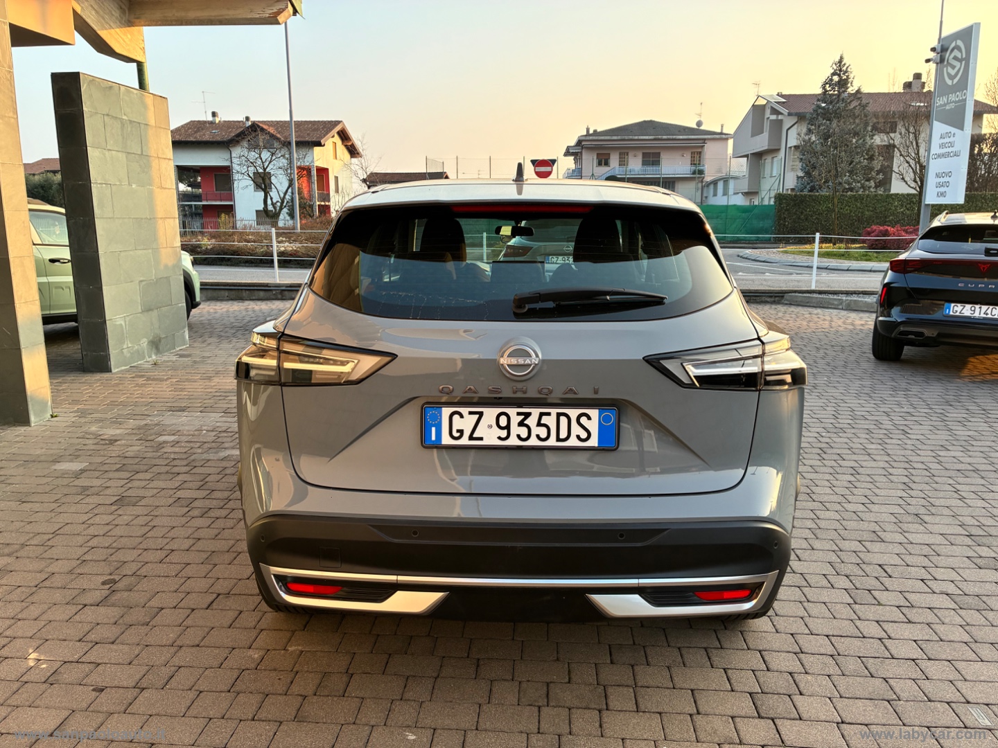 Qashqai MHEV 140 CV Acenta CERAMIC GREY - immagine 3