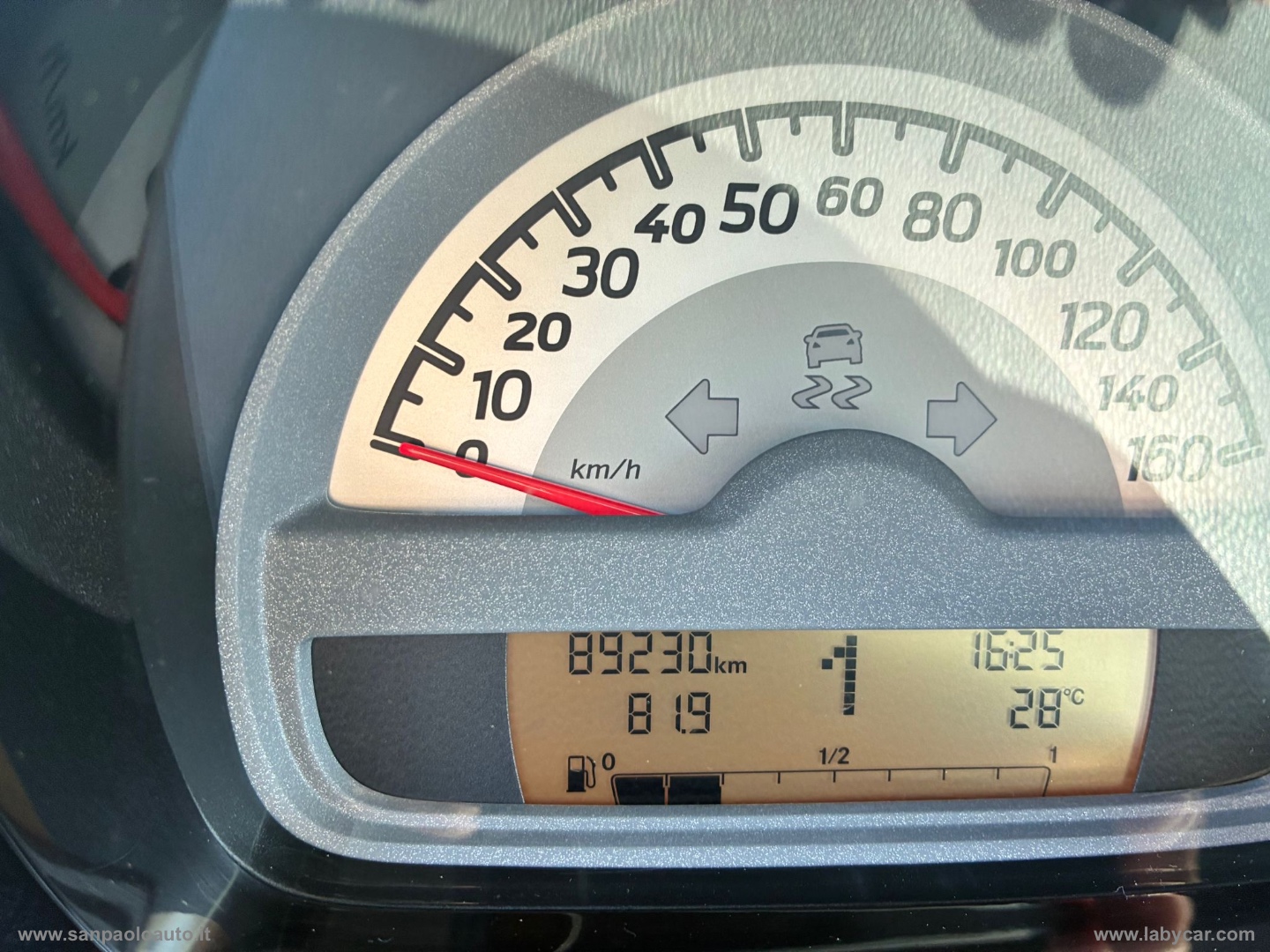 fortwo 1000 45 kW MHD coupé pure - immagine 3
