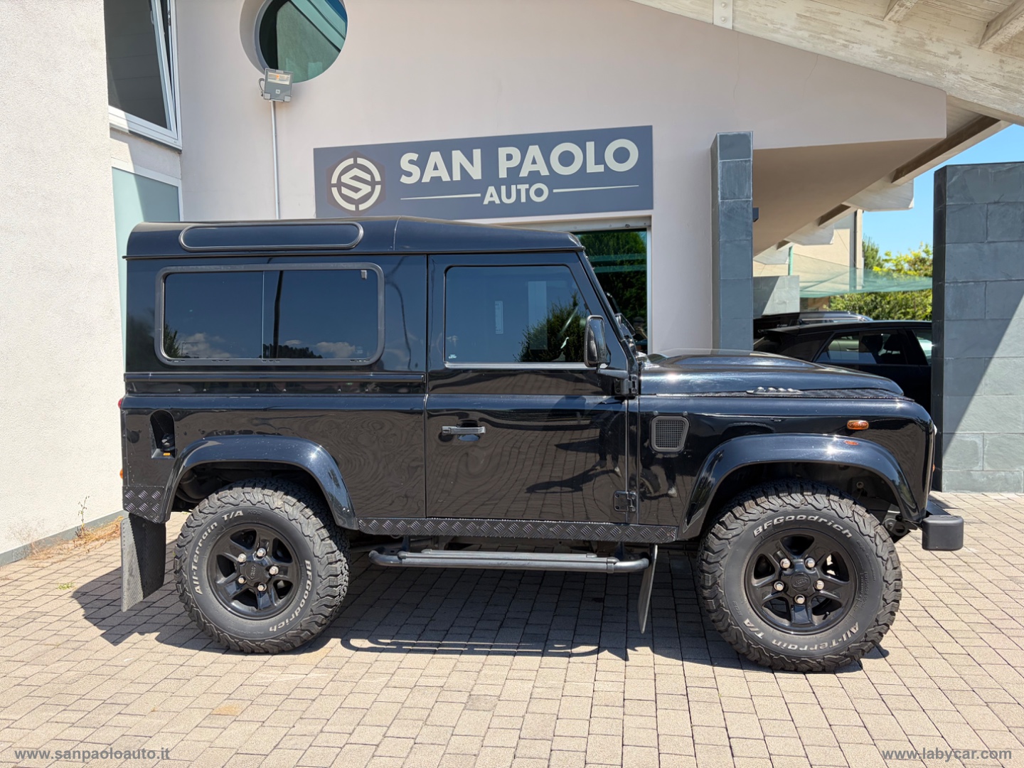 Defender 90 2.4 TD4 Station Wagon SE - immagine 3