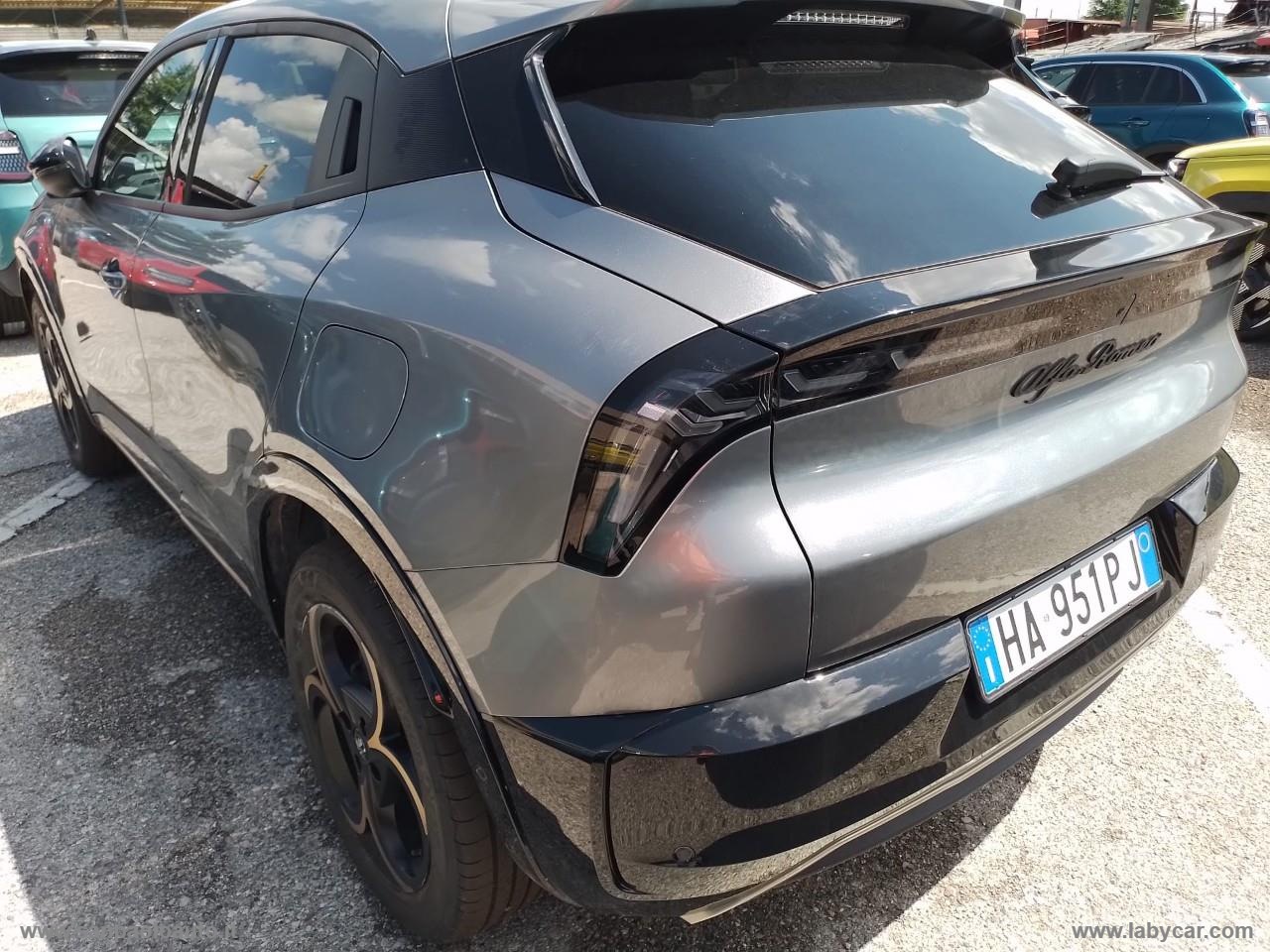 Junior 1.2 145CV Hybrid eDCT6 Q4 Intensa - immagine 3