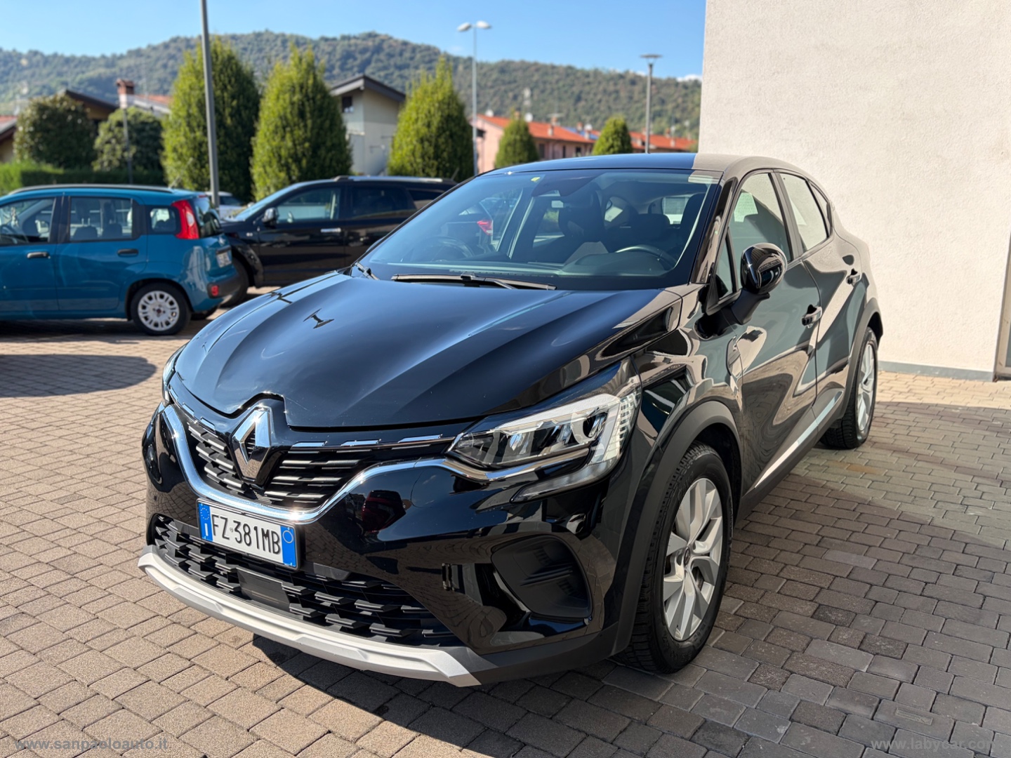 Captur TCe 12V 100 CV Business - immagine 3