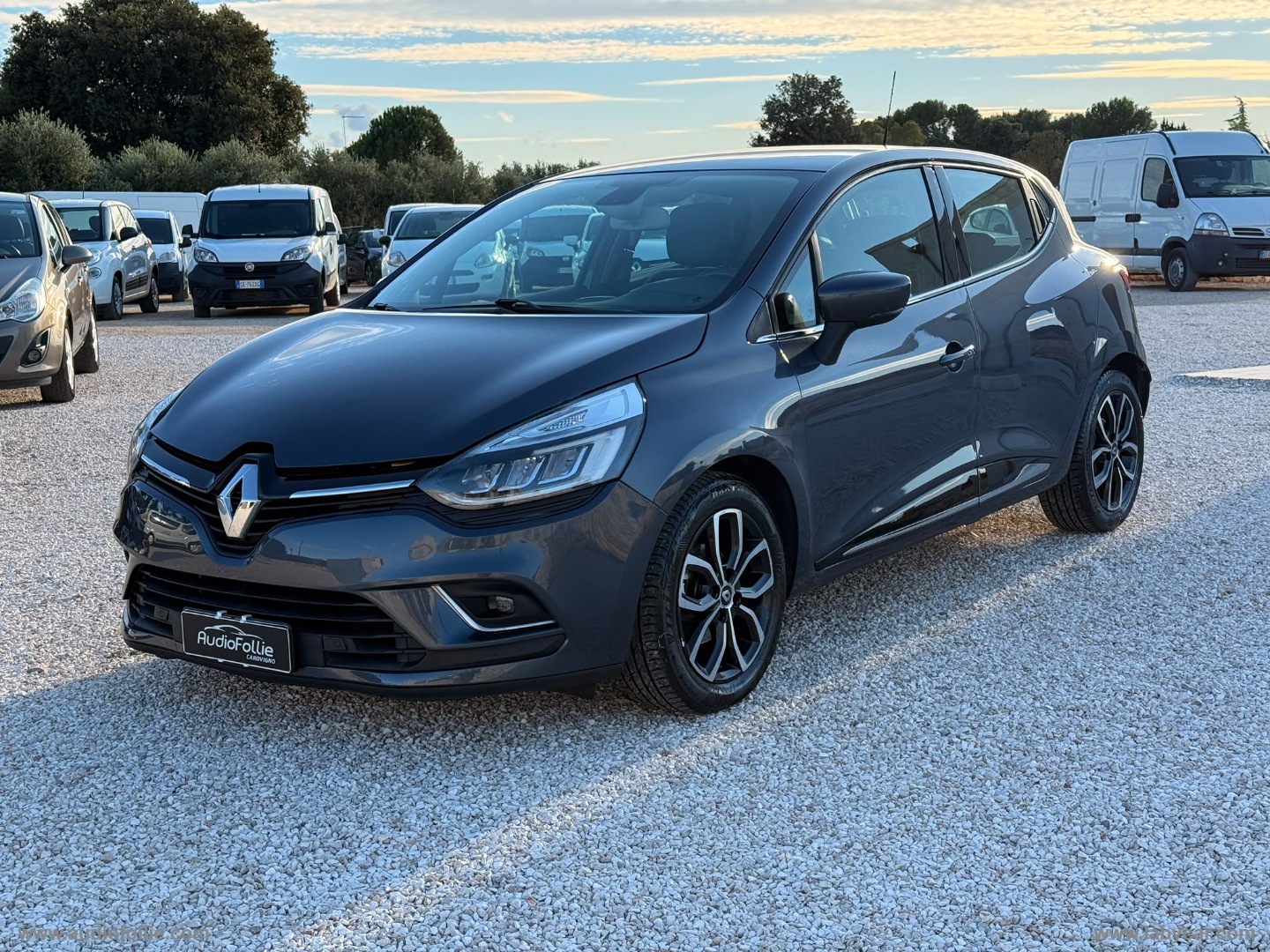 Clio dCi 8V 110 CV S&S 5p. Energy Intens - immagine 3