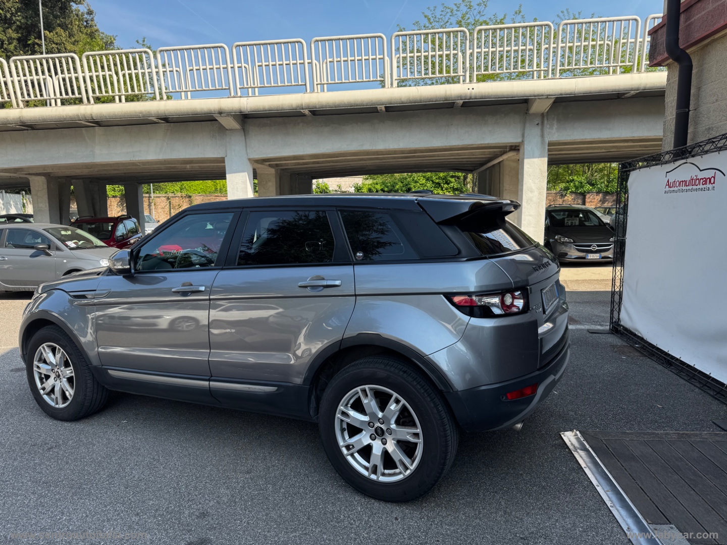 RR Evoque 2.2 TD4 5p PureTech Launch E. - immagine 3