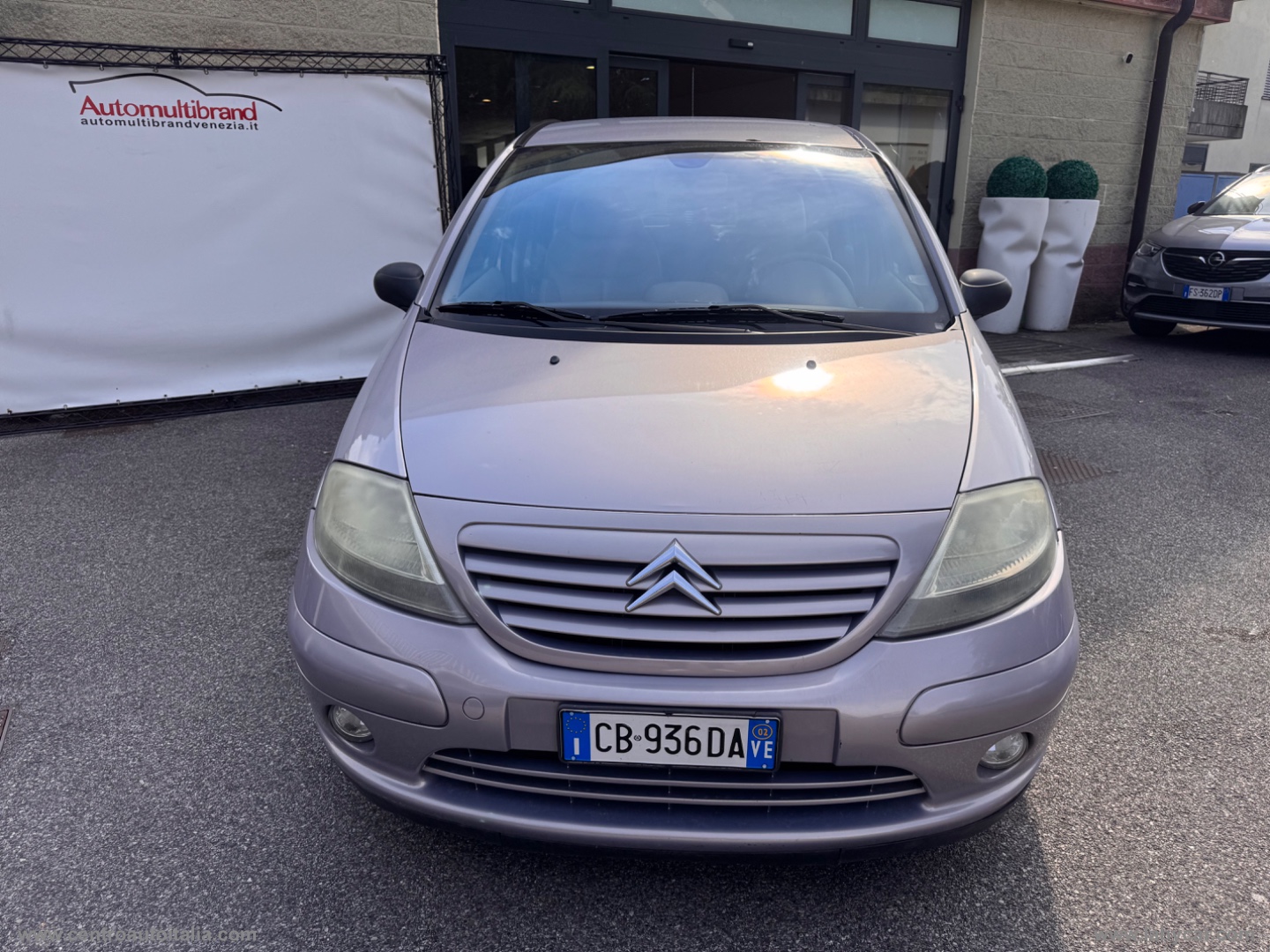 C3 1.4 HDi 70CV Exclusive - immagine 3