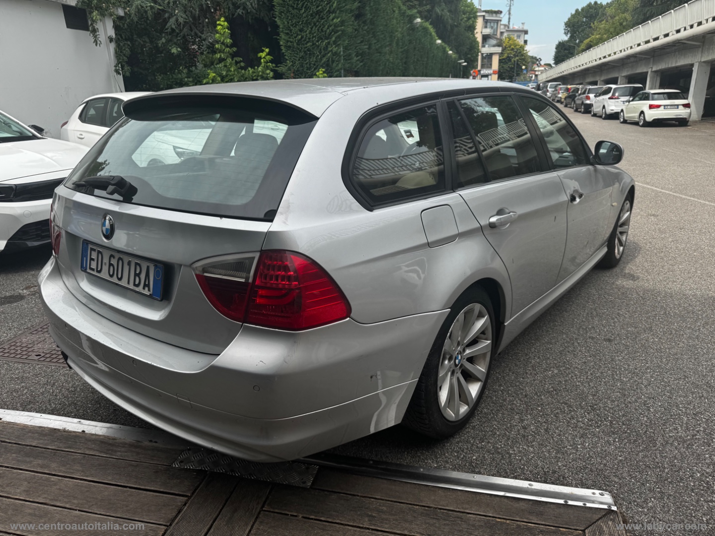 320d Touring Msport - immagine 3