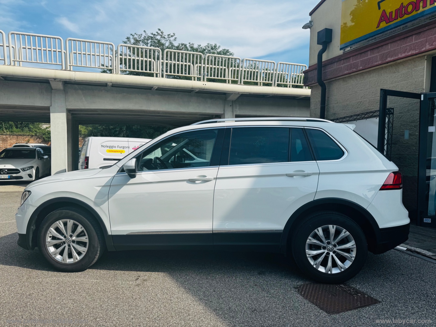 Tiguan 2.0 TDI DSG 4MOTION Advanced BMT - immagine 3
