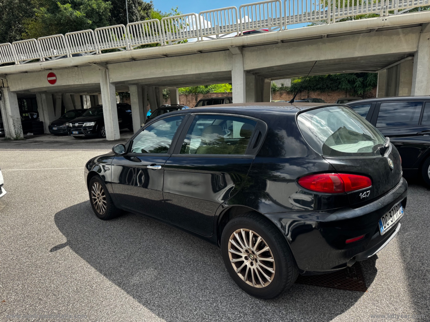 147 1.6 16V TS 105CV 5p. Black Line - immagine 3