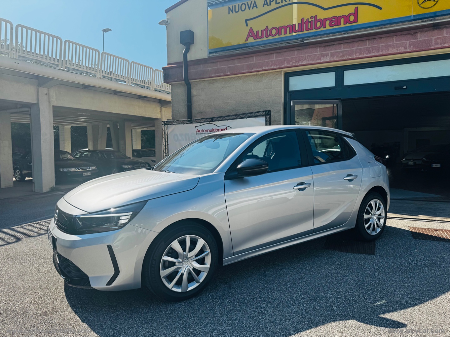 Corsa 1.2 100 CV CON CATENA - immagine 3