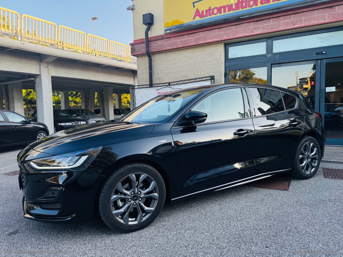 Focus 1.0 EcoBoost Hybrid 125CV 5p.ST LINE - immagine 3