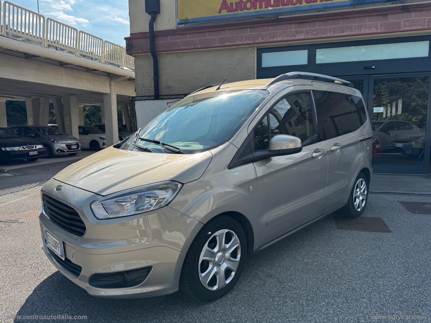 Tourneo Courier 1.0 EcoBoost 100 CV Tit. - immagine 3