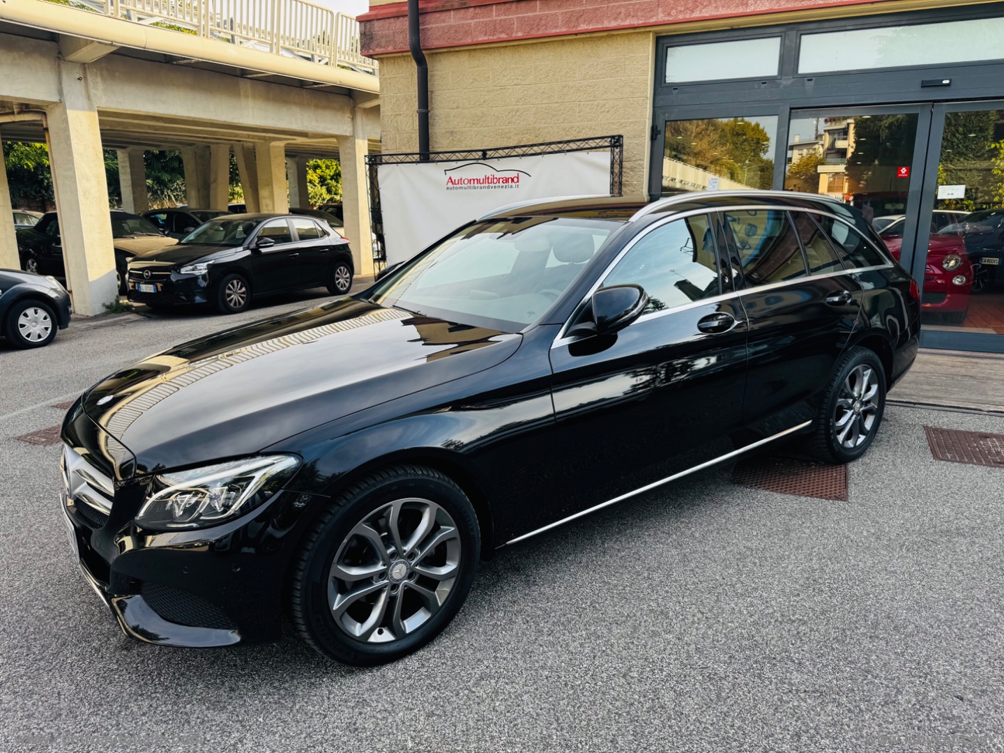 C 200 d S.W. Auto Premium Plus - immagine 3