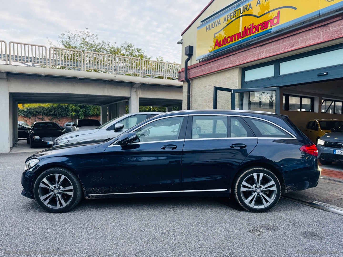C 220 BlueTEC S.W. Automatic Executive - immagine 3