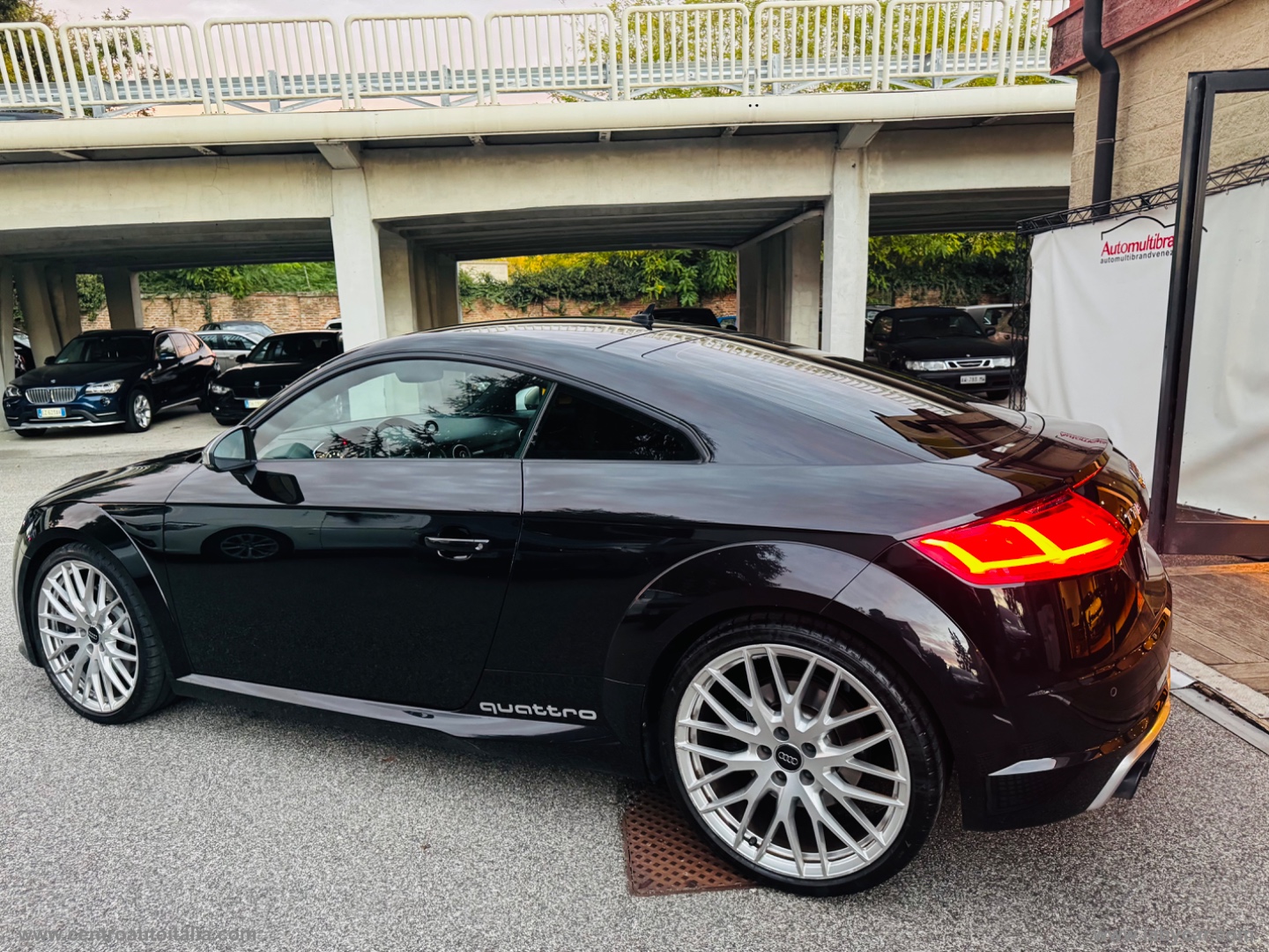 TTS Coupé 2.0 TFSI 310CV quattro S tr. - immagine 3