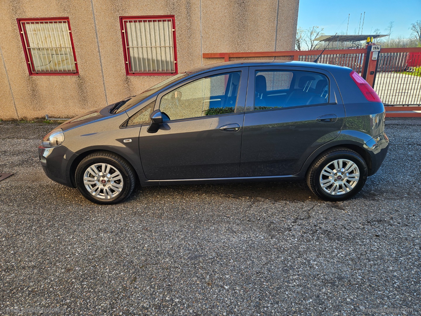 Punto 1.3 MJT II S&S 95 CV 5p. Lounge - immagine 3
