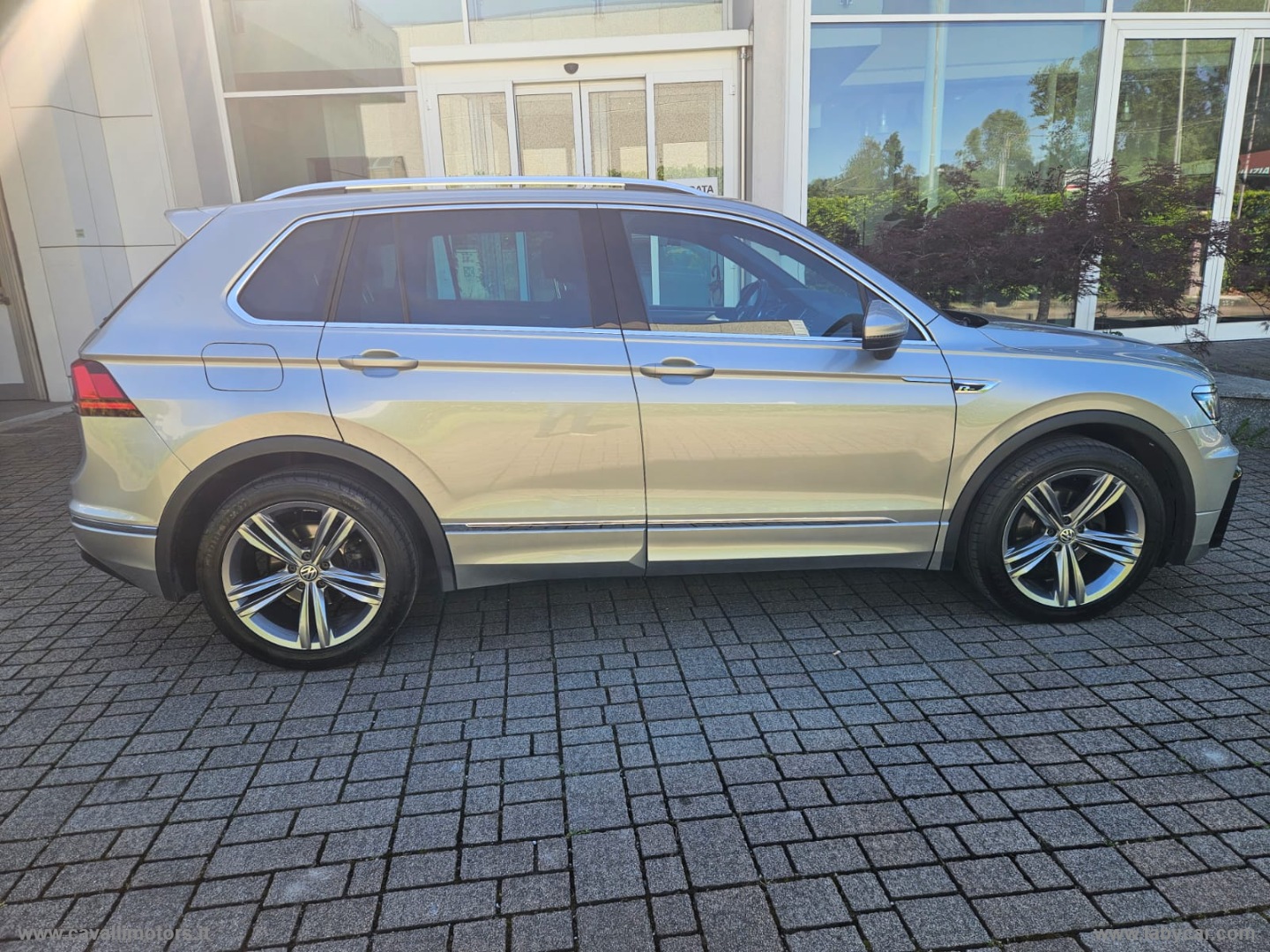 Tiguan 2.0 TDI 150CV SCR DSG 4MOT.R-Line - immagine 3