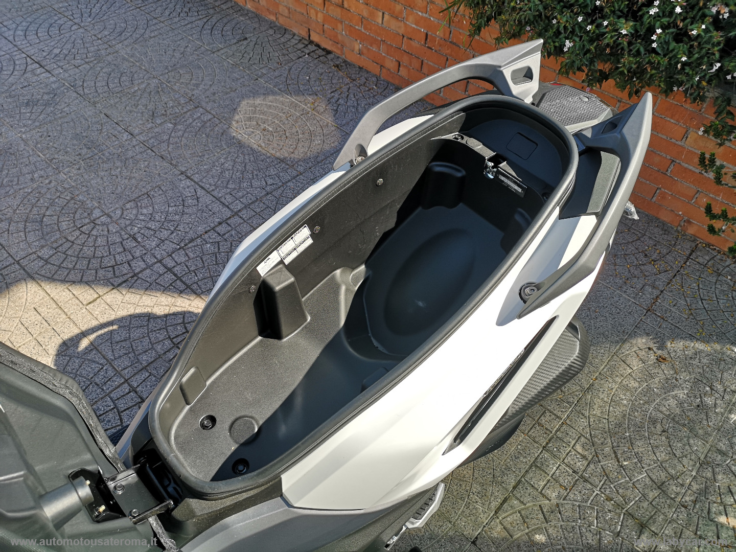 ADX 300 RATE AUTO MOTO SCOOTER - immagine 3